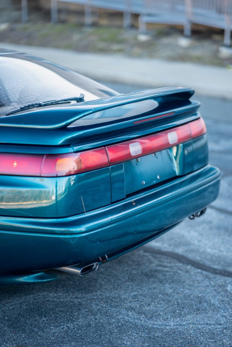 1996 Subaru SVX LSi photo 16