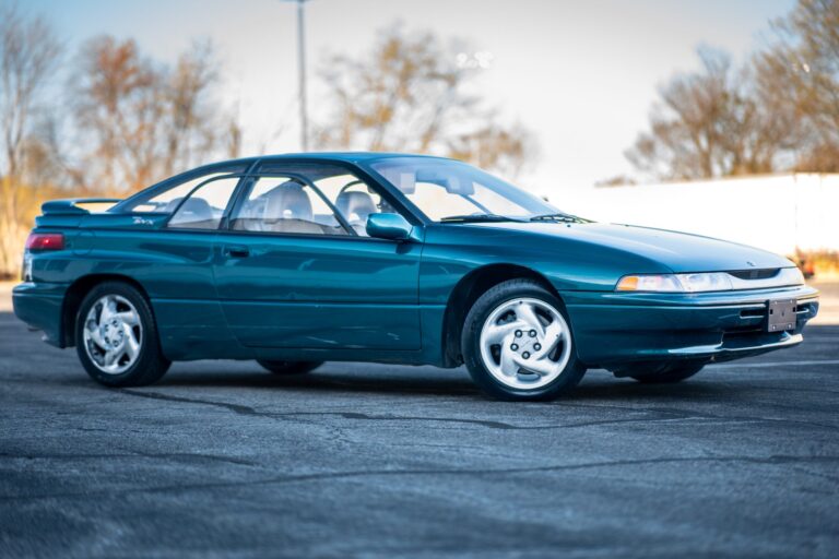 1996 Subaru SVX LSi photo 7