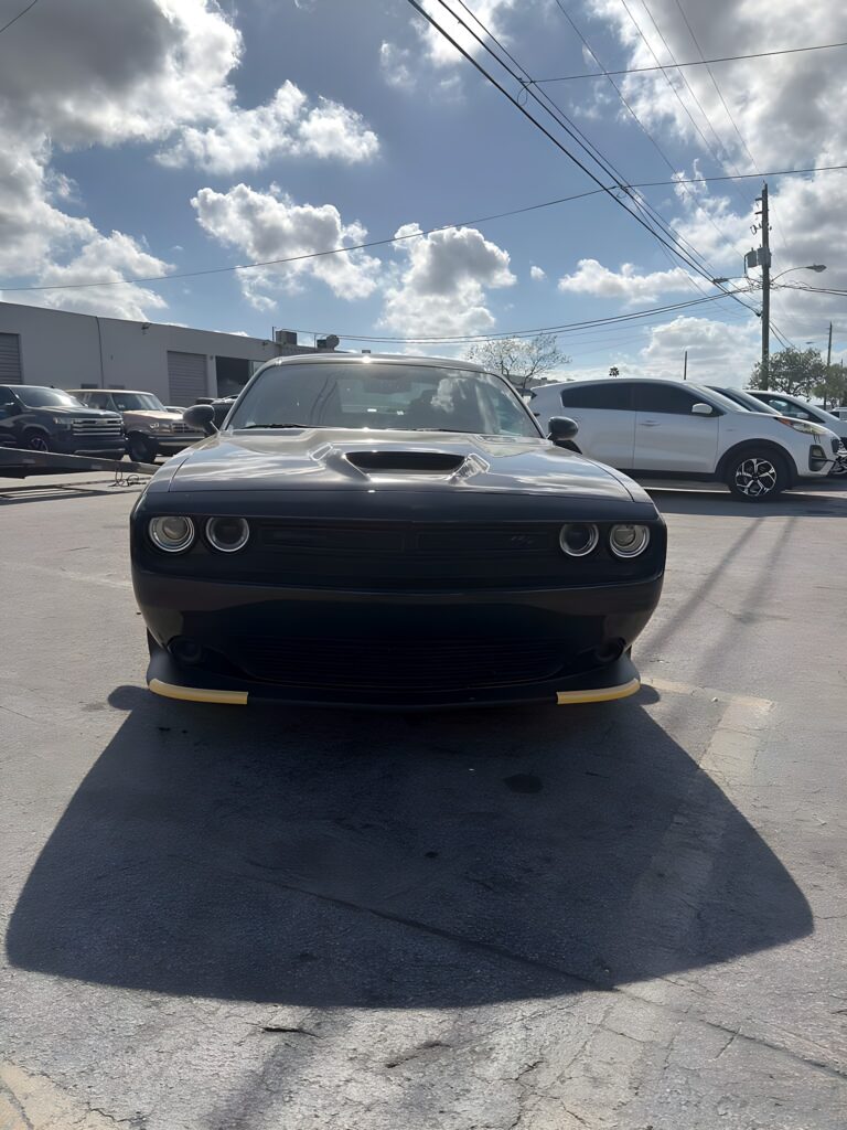 2023 Dodge Challenger R/T photo 5