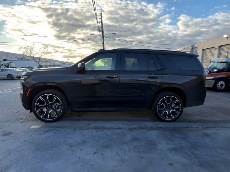 2026 Chevrolet Tahoe RST 4WD photo 4
