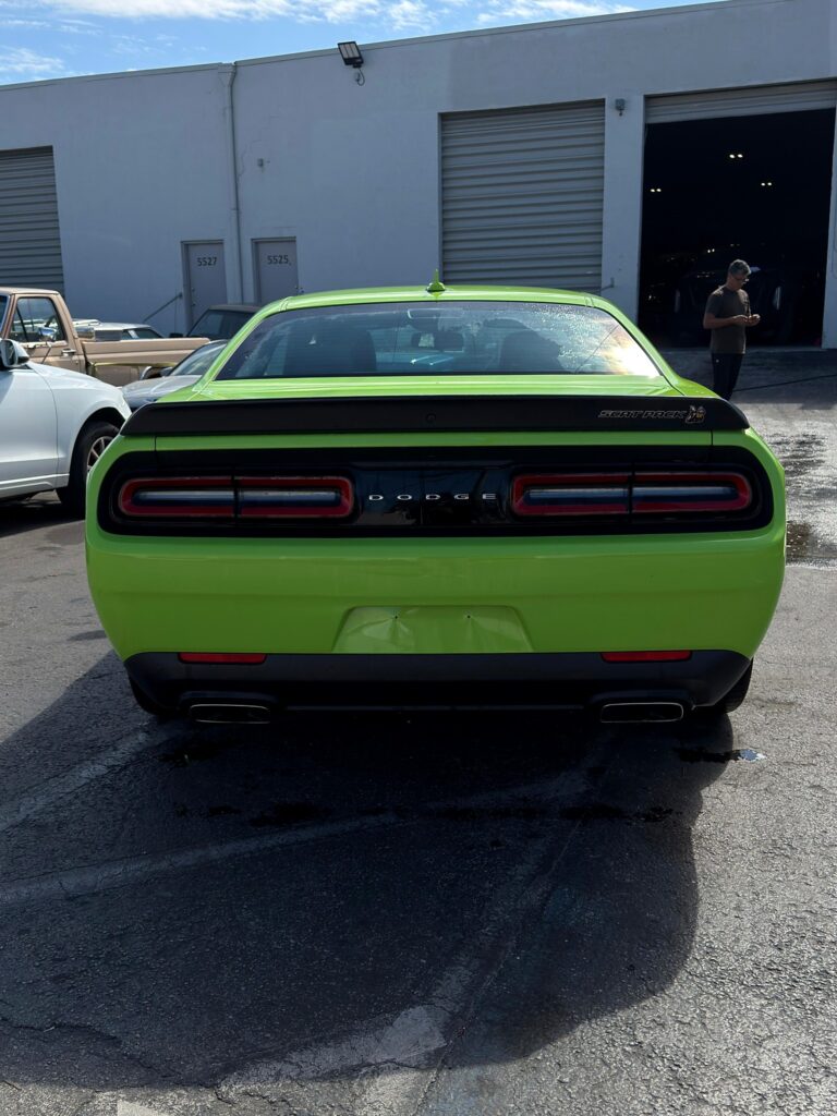 2023 Dodge Challenger R/T Scat Pack Widebody photo 5