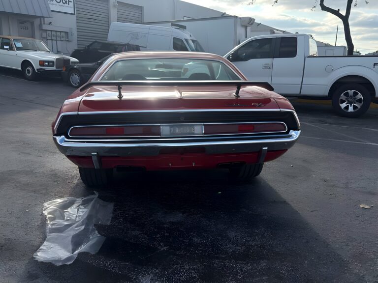 1970 Dodge Challenger R/T 440 Magnum photo 6