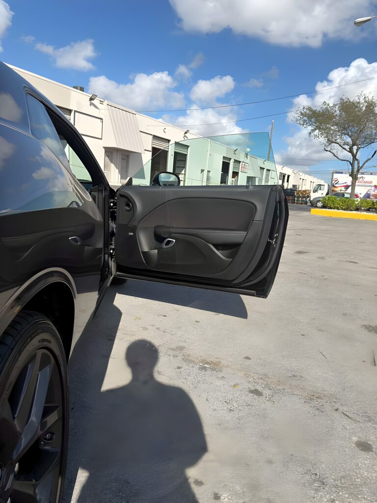 2023 Dodge Challenger R/T photo 8