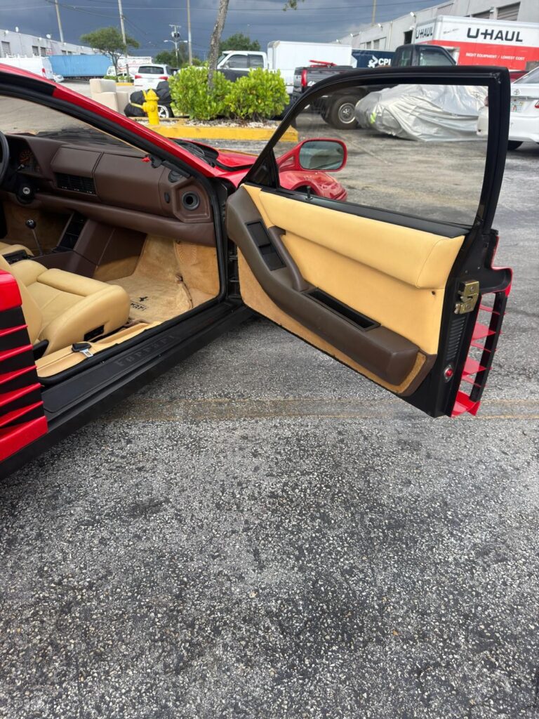 1988 Ferrari Testarossa photo 7