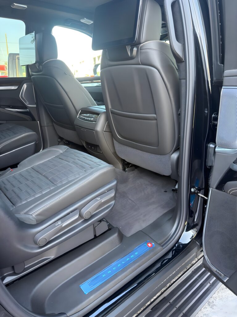 2026 Cadillac Escalade ESV photo 22