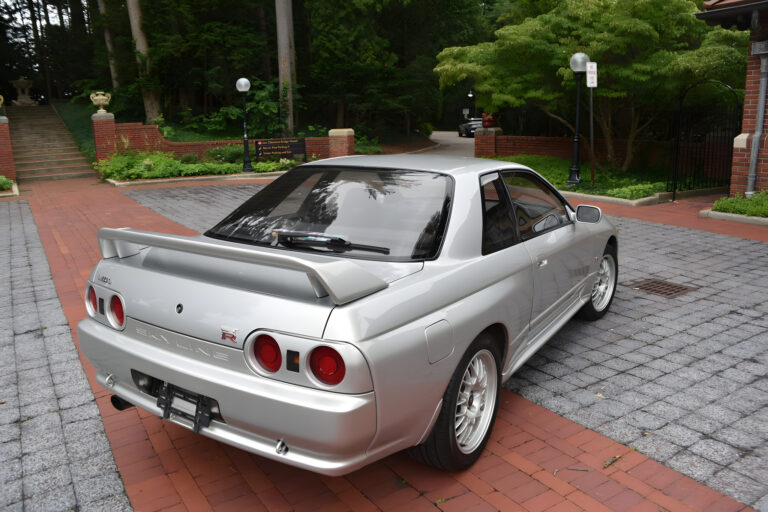 1993 Nissan Skyline GT-R V-Spec photo 8