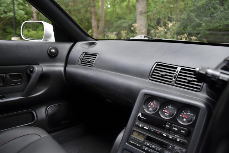 1993 Nissan Skyline GT-R V-Spec photo 40