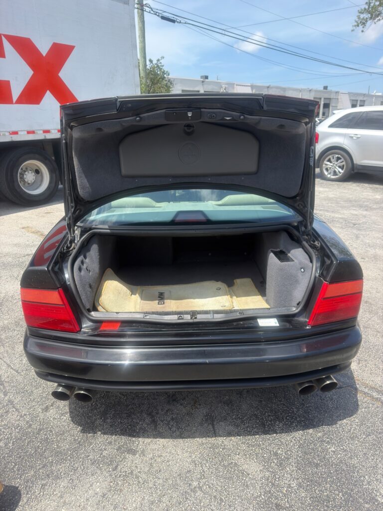 1992 BMW 850i photo 30