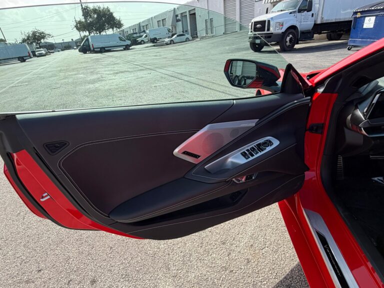 2027 Chevrolet Corvette Stingray 2LT Convertible photo 34