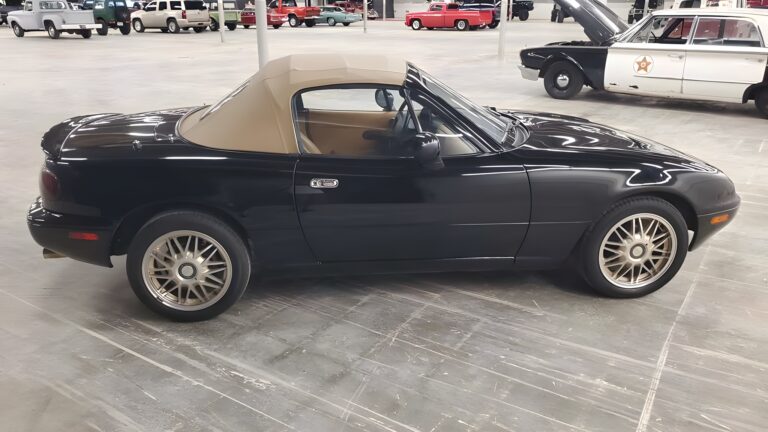 1993 Mazda MX-5 Miata photo 8