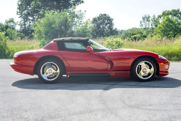 1993 Dodge Viper RT/10 photo 13